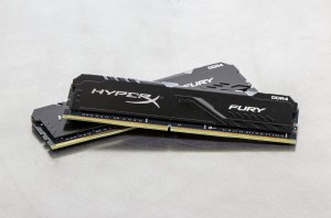 Создать мем: kingston hyperx fury black, модуль оперативной памяти kingston ddr4 4gb 2133mhz pc-17000 (hx421c14fb/4), kingston hyperx fury