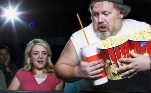 Создать мем: комментарии уже начались, попкорн юмор, large-man-with-buckets-of-popcorn-and-drink