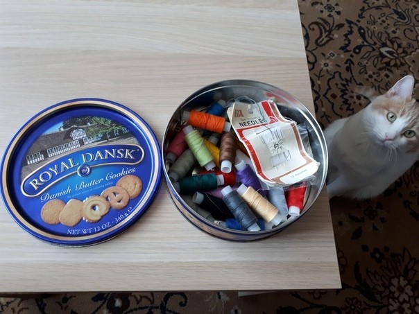 Create meme: cookies royal dansk butter cookies 454g, Danish cookies, cookies in a tin can