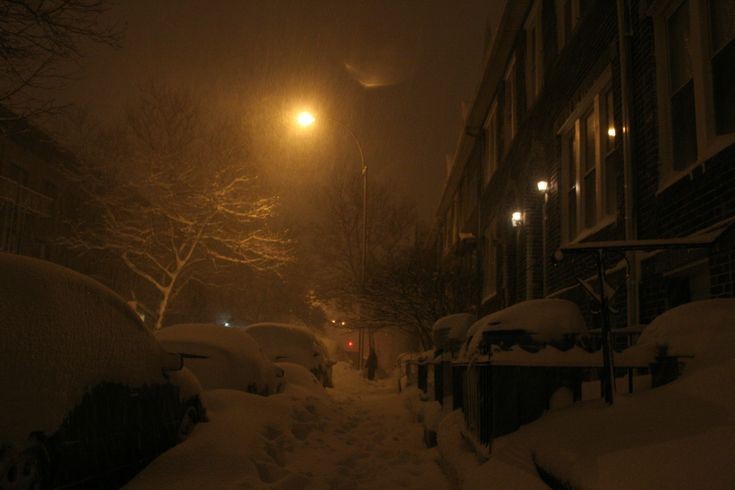 Создать мем: снег ночью, снег в нью-йорке, снег