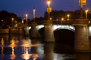 Создать мем: троицкий мост, ушаковский мост в санкт-петербурге ночью, мосты в санкт петербурге