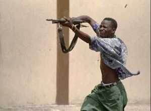 Создать мем: негр серёжа, оружие 80-х банд сша, somali