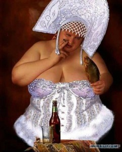 Создать мем: женщина, пьяная снегурка, смешная баба в кокошнике