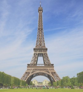 Создать мем: франция эйфелева башня, эйфелева башня небольшая, эйфелева башня в париже