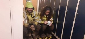 Создать мем: пожар в квартире, 11 апреля взрыв в минском метро, пожарные