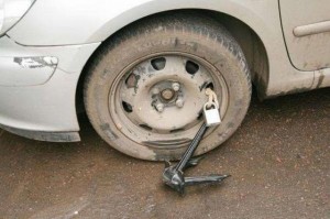 Create meme: wheel replacement, step by step, protivougonki for a wheel of a car