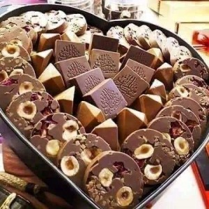 Создать мем: chocolate, кондитерские изделия, шоколад