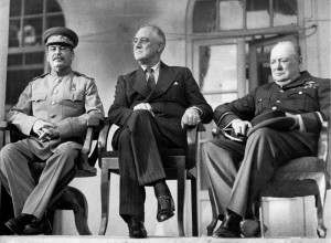 Создать мем: сталин рузвельт и черчилль на тегеранской конференции, рузвельт черчилль, тегеранская конференция большой тройки таблица