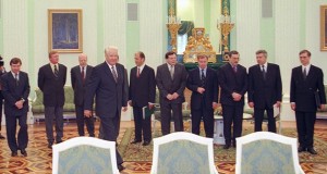 Создать мем: саммит g8 1997, семибанкирщина, ельцин и назарбаев