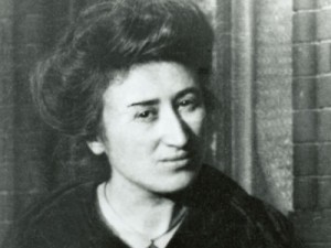 Создать мем: rosa luxemburg, роза люксембург, Тетя роза