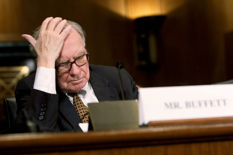 Create meme: Warren Buffett, warren buffett 2021, rich people of the world 