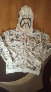 Создать мем: bape 1st camo shark full zip hoodie green, толстовки мужские, bape shark желтый