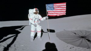 Создать мем: американский астронавт, были ли американцы на луне, аполлон 14 алан шепард