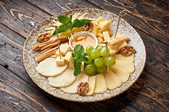 Create meme: cheese platter, serving cheese on a plate, assorted cheeses