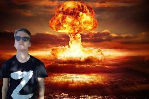 Создать мем: ядерный взрыв в поле, взрыв, мощный ядерный взрыв