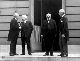 Создать мем: парижская мирная конференция большая четверка, дэвид ллойд джордж, витторио орландо, жорж клемансо, теодор рузвельт, дэвид ллойд джордж