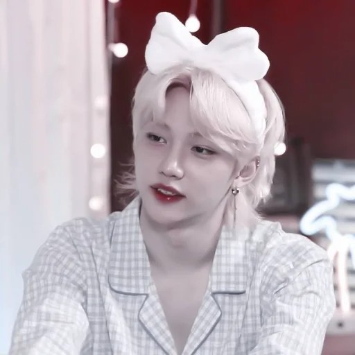 Create meme: felix stray kids 2021 elsa, telegram, Felix from Stray kids with ears