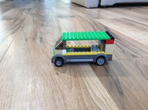 Создать мем: лего фургон пиццерия самоделка, лего грузовик, лего автобус конструктор 60154