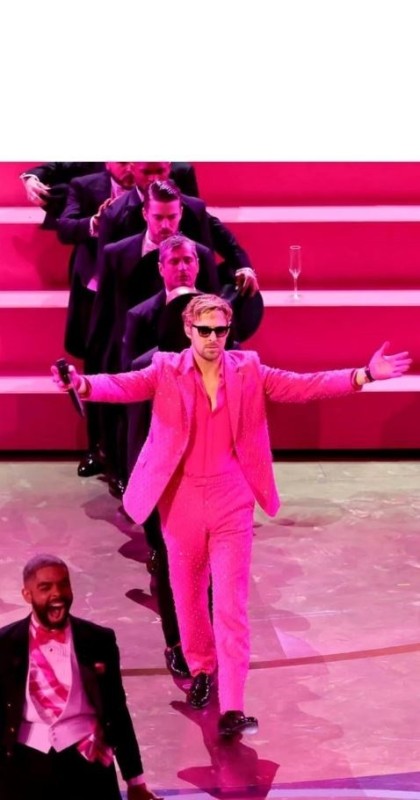 Создать мем: райан гослинг 2023, себастиан стэн мет гала 2022, мужчина в розовом костюме