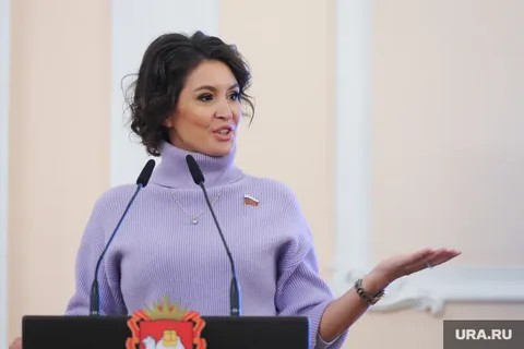 Создать мем: сенатор от челябинской области маргарита павлова, челябинский сенатор маргарита павлова, сенатор маргарита павлова