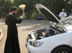 Создать мем: автомобиль, освящение, освященный авто