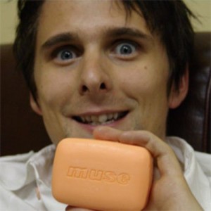 Создать мем: matt bellamy, Matthew Bellamy