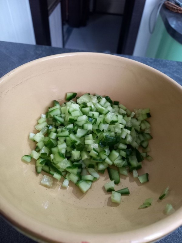 Создать мем: рецепт салата с авокадо, крабовый салат с огурцом, простые салаты