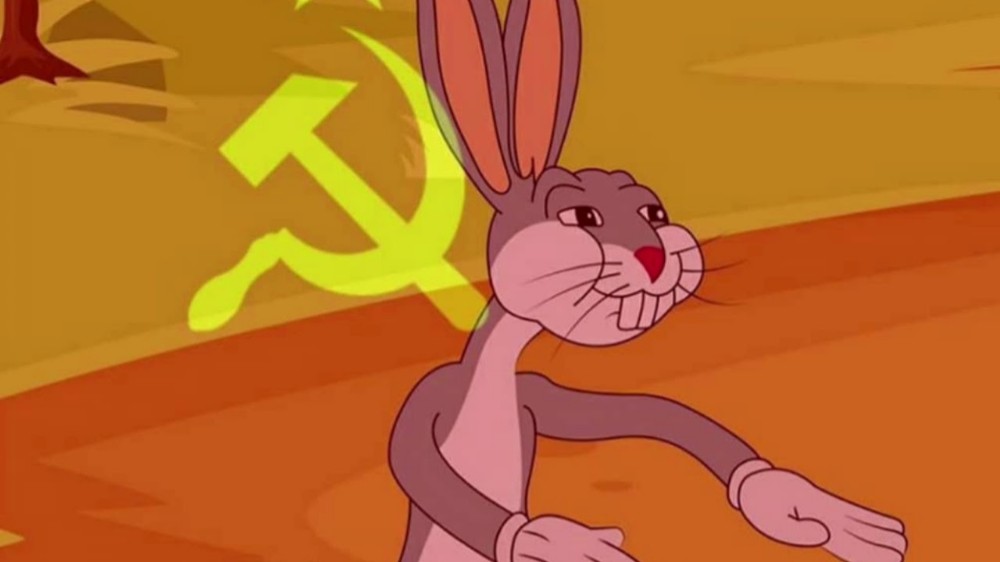 Создать мем "кролик багз банни, мем багз банни, багз банни коммунист ....