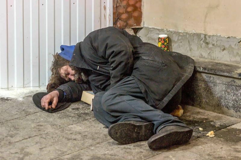 Create meme: the homeless man fell, bum lies, an alcoholic bum