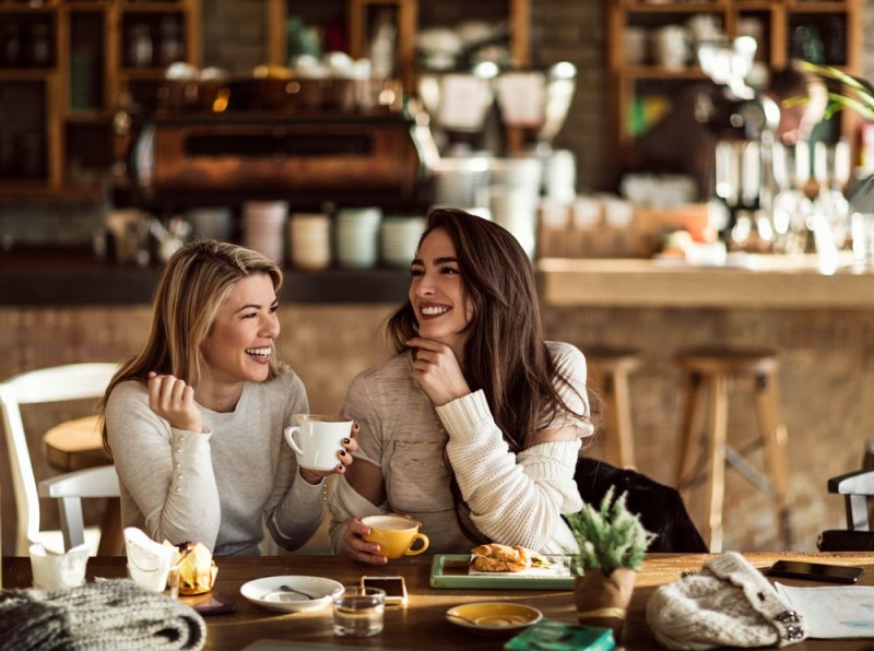 Create meme: friend in the cafe, girlfriends in the cafe, friends at the restaurant