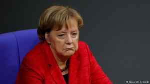 Создать мем: канцлер германии ангела меркель, ангела меркель 2005, ангела меркель грустная