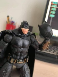 Создать мем: batman action figures, фигурка batman justice league mafex, герои бэтмен фигурки