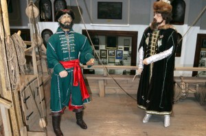 Create meme: historical costume, Cossack hat and coat in the 17th century, the costume of the Kuban Cossack