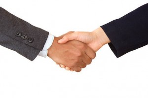 Создать мем: партнерское рукопожатие, handshake deal, бизнес рукопожатие