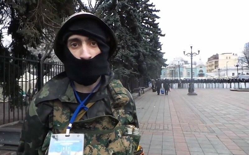 Создать мем: харьковский активист антимайдана 2014, закон савченко, позывной топаз