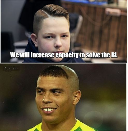 Create meme: ronaldo the toothy haircut, people who look like football players memes, ronaldo's hairstyle