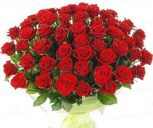 Create meme: a beautiful bouquet of roses, congratulations on the birthday card, a bouquet of 1000 roses photo