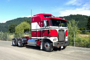 Создать мем: mover, дальнобойщики, kenworth