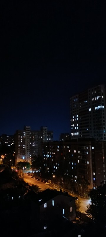 Create meme: night view from the roof, city at night, night city view