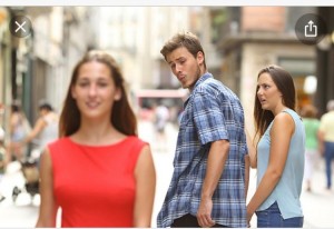 Создать мем: парень оглядывается на девушку мем, distracted boyfriend, мем с оборачивающимся парнем