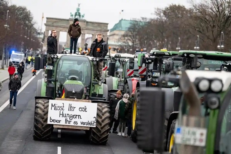 Create meme: tractor , berlin tractor, Germany 