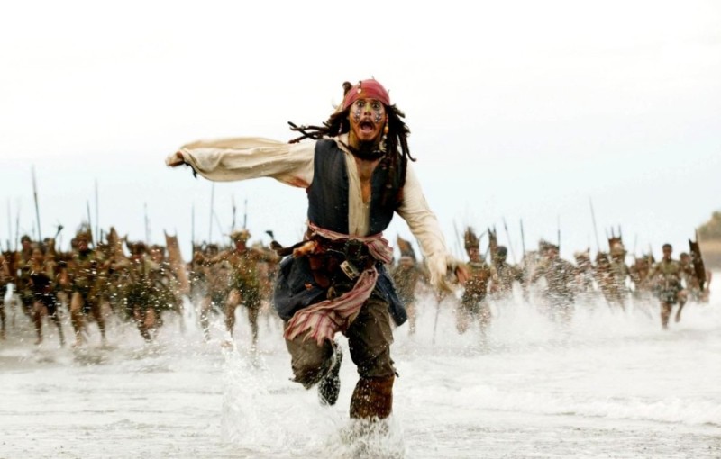 Создать мем: пираты карибского, пираты карибского моря джек воробей бежит, пираты карибского моря