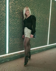 Create meme: photo - backbook.me in pantyhose, girls in pantyhose, long legs mini skirt