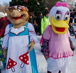 Создать мем: день города сафоново 2018, парад сказок волгоград 2018, горком 36 парад дедов морозов