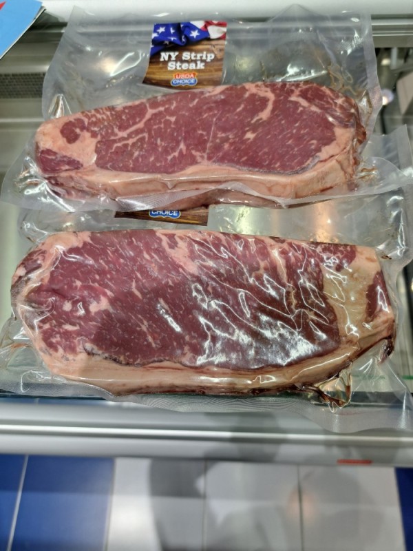 Create meme: miratorg black angus marbled beef, beef miratorg, ribay miratorg cut