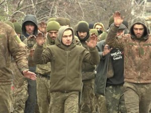 Создать мем: массовая сдача в плен, сдача в плен, пленные всу