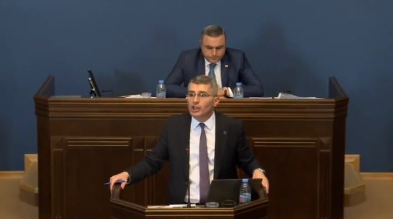 Создать мем: андраник карапетян депутат, министр, чиновники армении