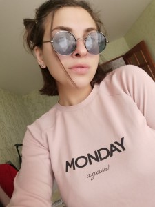 Create meme: women's sunglasses, sunglasses, glasses