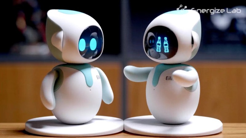 Create meme: cute robots, robot , smart robot toy