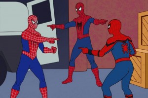 Создать мем: человек паук и человек паук мем, человек паук показывает на человека паука, мем два человека паука
